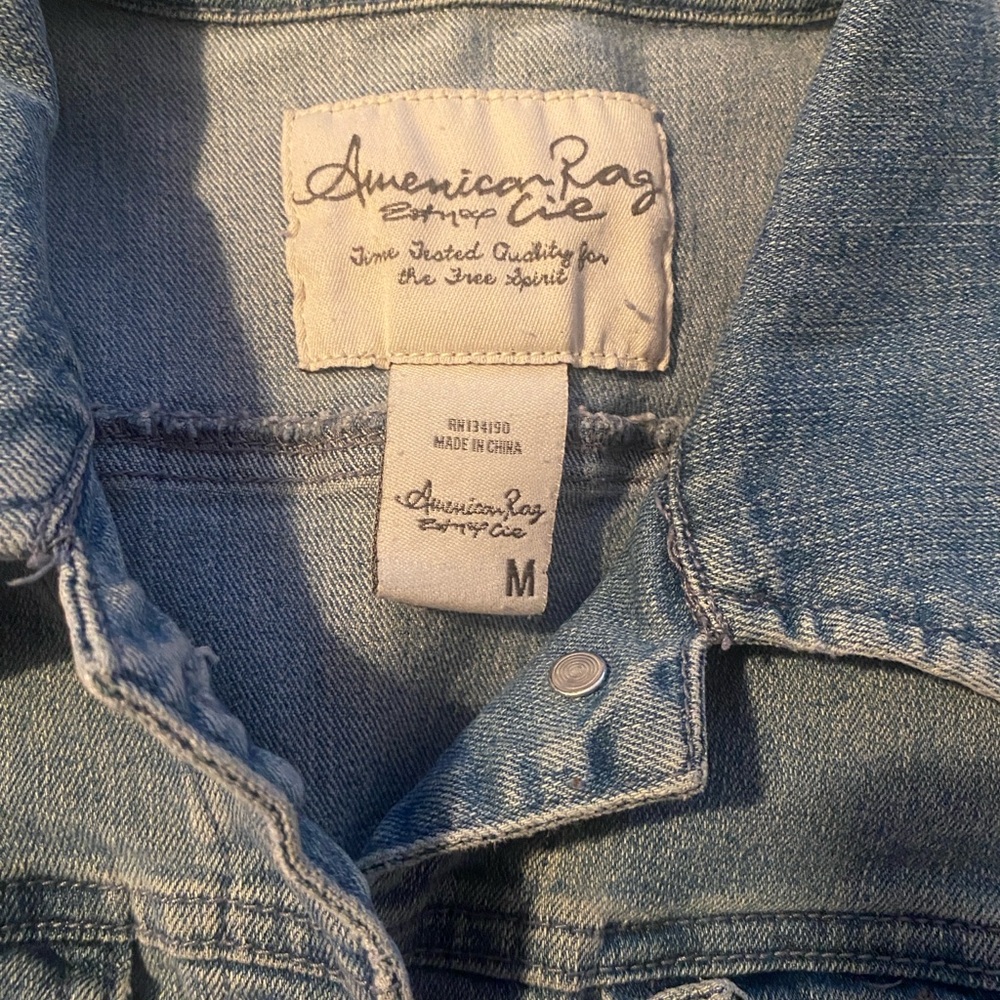 American Rag Women's Light Blue Denim Jeans